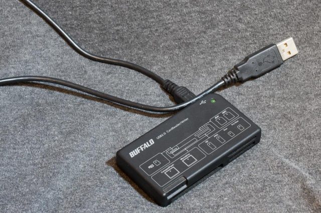 USB接続のカードリーダー
